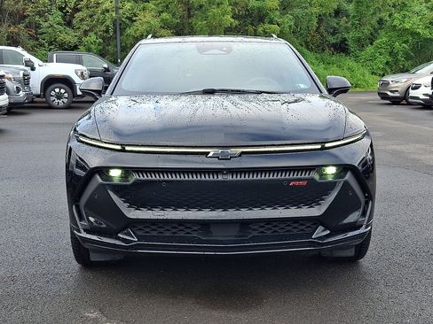 Certified 2024 Chevrolet Equinox EV RS FWD image 2