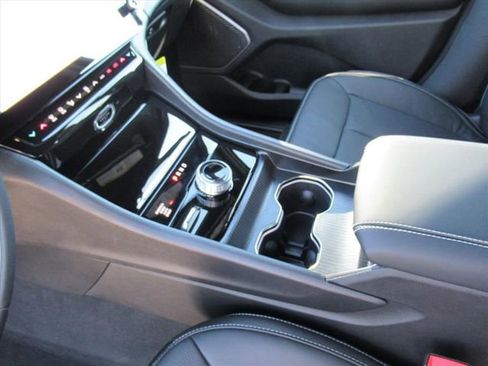 New 2026 Jeep Grand Cherokee Limited AWD/4WD image 17