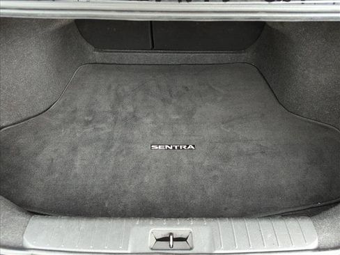 Used 2024 Nissan Sentra SV FWD image 6