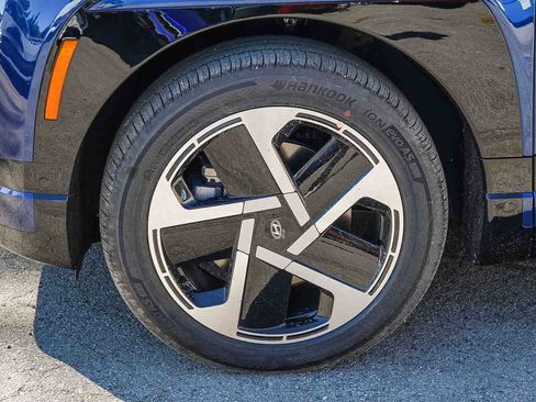 New 2026 Hyundai Ioniq 9 Limited image 10