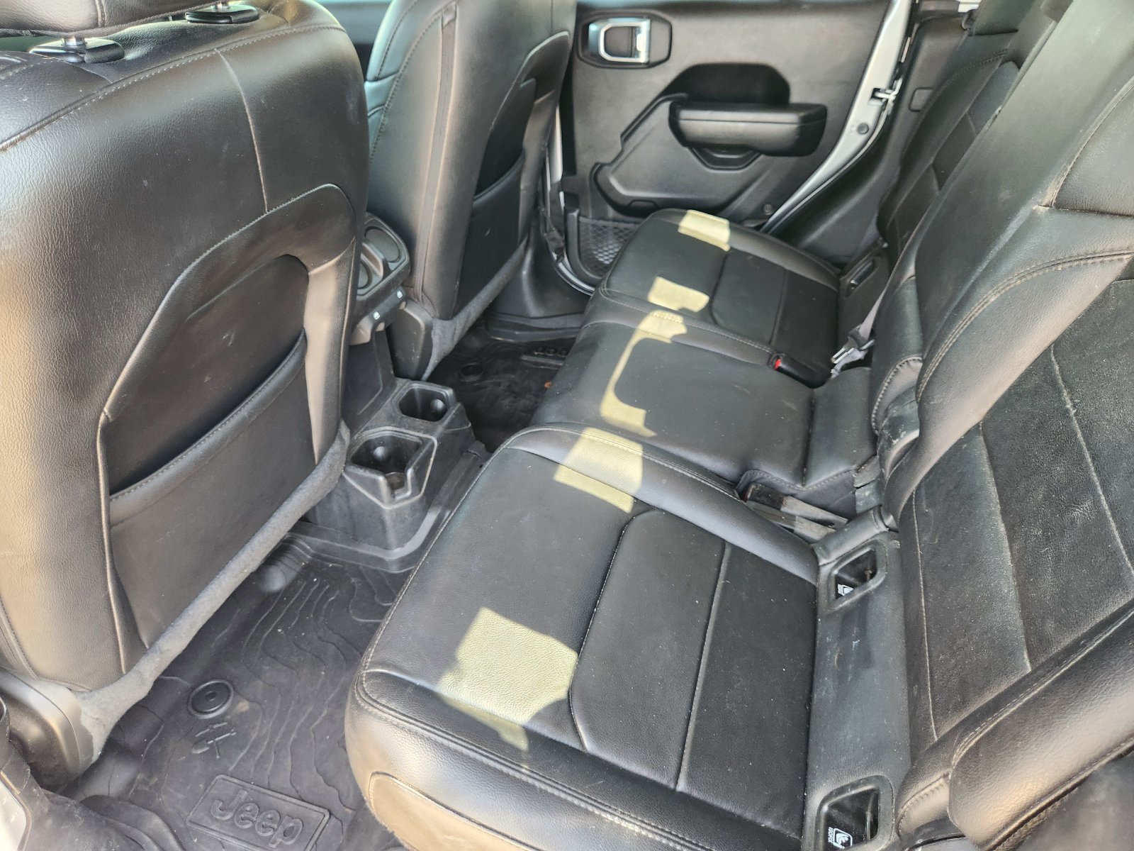 Used 2021 Jeep Gladiator Overland AWD/4WD image 31