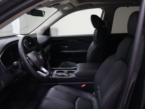 New 2025 Honda Pilot Touring image 10