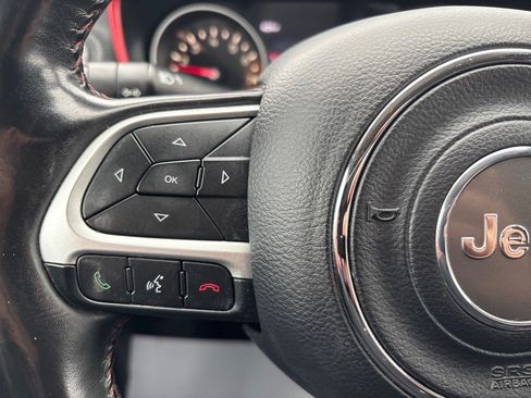Used 2019 Jeep Compass Trailhawk AWD/4WD image 24