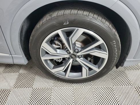 Certified 2024 Audi Q4 e-tron Premium image 18