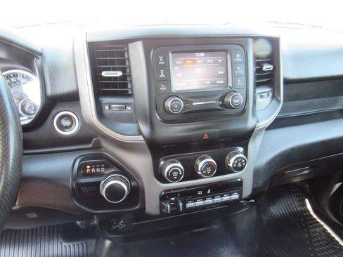 Used 2020 RAM 2500 Tradesman w/ Chrome Appearance Group RWD image 11
