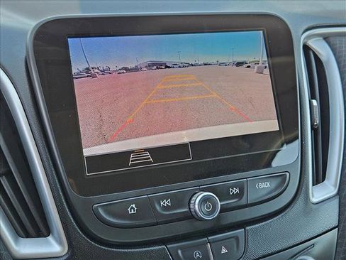 Used 2024 Chevrolet Malibu LT FWD image 18