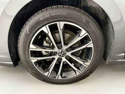 Used 2025 Volkswagen Jetta Sport FWD image 34