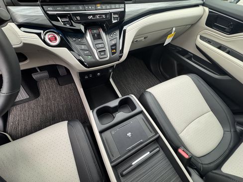 New 2026 Honda Odyssey Elite image 20
