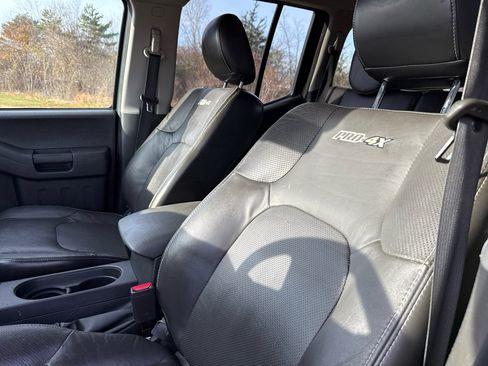 Used 2015 Nissan Xterra PRO-4X image 11