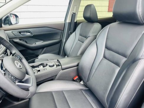 Used 2023 Nissan Rogue SV w/ SV Premium B Package AWD/4WD image 8
