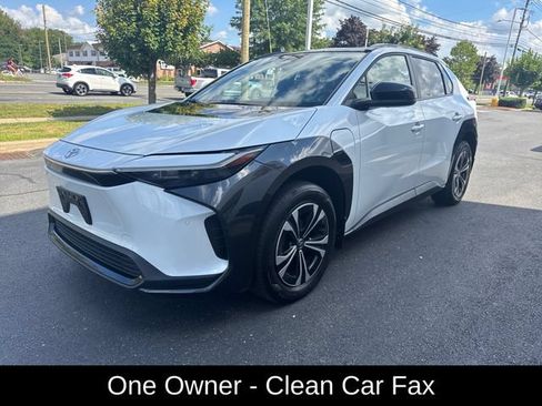 Used 2024 Toyota bZ4X AWD w/ Weather Package image 8