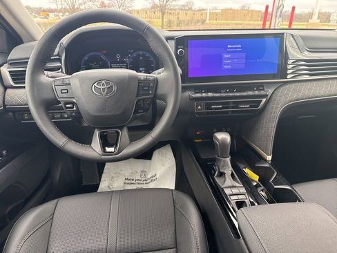 Certified 2025 Toyota Camry XLE image 10
