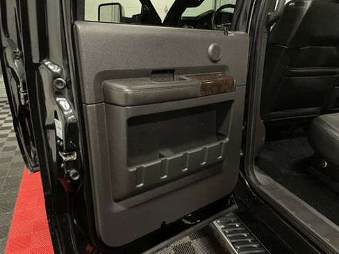 Used 2015 Ford F350 Platinum image 42