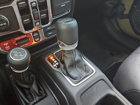 Used 2025 Jeep Wrangler Unlimited Rubicon 392 AWD/4WD image 12