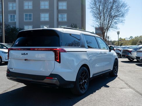 New 2026 Kia Carnival SX Prestige FWD image 8