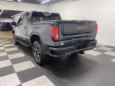 Used 2022 GMC Sierra 1500 AT4 w/ AT4 Preferred Package image 2