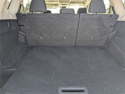 Used 2024 Nissan Rogue S image 33