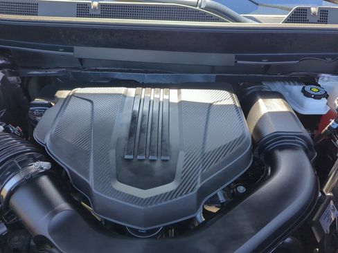 Used 2024 GMC Acadia Elevation image 22