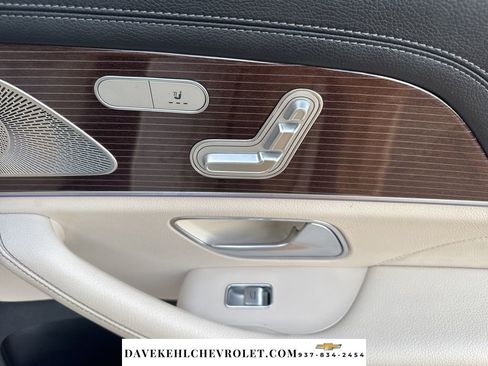 Used 2021 Mercedes-Benz GLS 580 4MATIC image 32