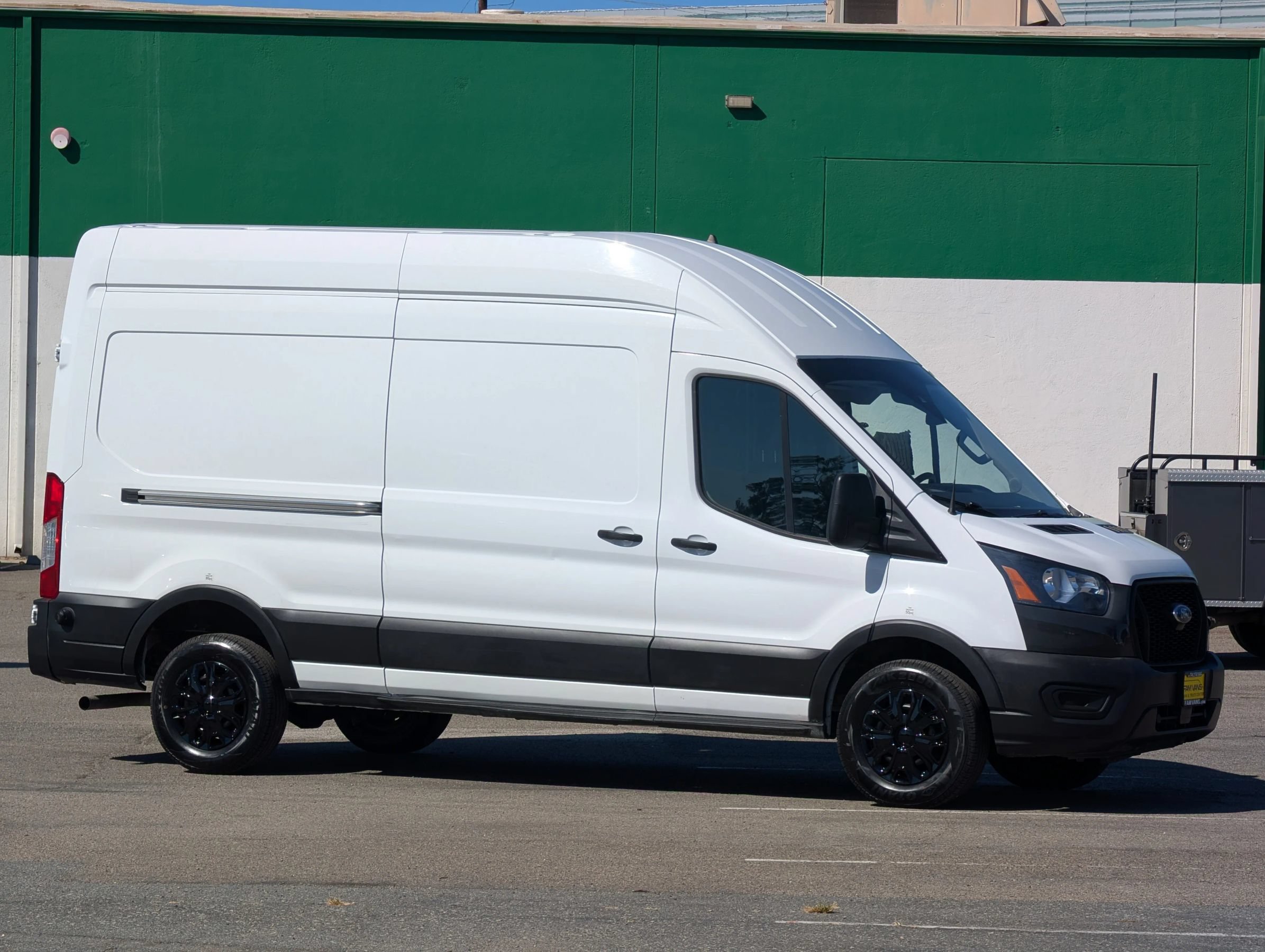 Used 2023 Ford Transit 250 148 High Roof w/ Load Area Protection Package RWD image 1