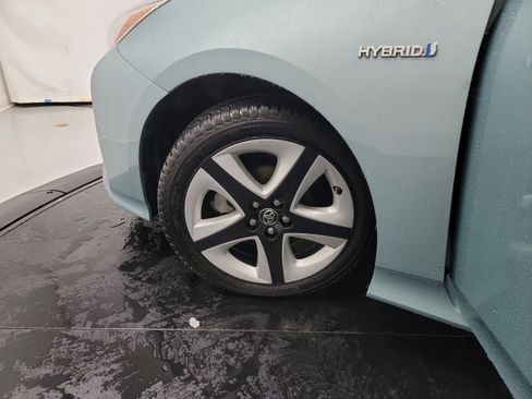 Used 2016 Toyota Prius Two image 29