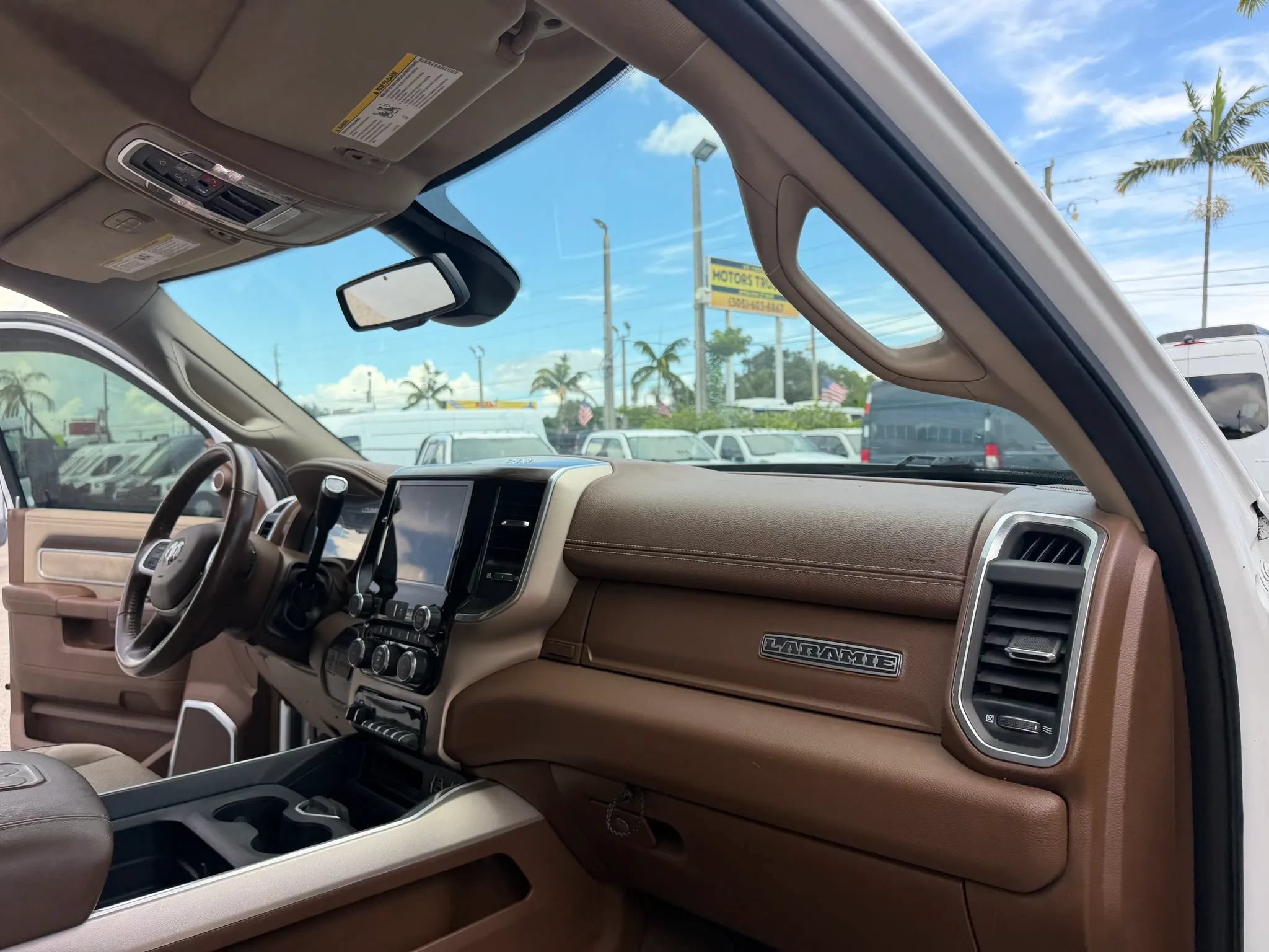 Used 2022 RAM 3500 Laramie AWD/4WD image 20