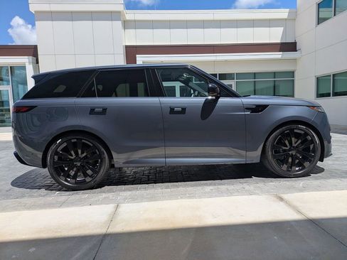 New 2026 Land Rover Range Rover Sport Dynamic SE AWD/4WD image 4