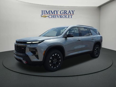 New 2027 Chevrolet Traverse Z71 w/ Driver Confidence Package AWD/4WD image 1