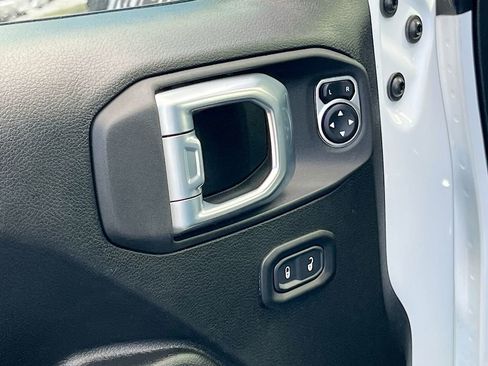 Certified 2021 Jeep Gladiator Rubicon image 18