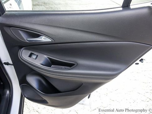 Used 2022 Buick Encore GX Essence w/ Experience Buick Package image 26