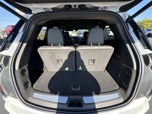 Used 2024 Cadillac XT6 Sport image 25