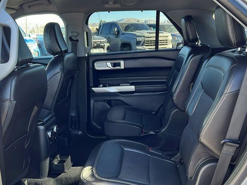 Used 2023 Ford Explorer Limited w/ Equipment Group 301A image 13