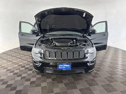 Used 2022 Jeep Grand Cherokee Laredo X AWD/4WD image 14