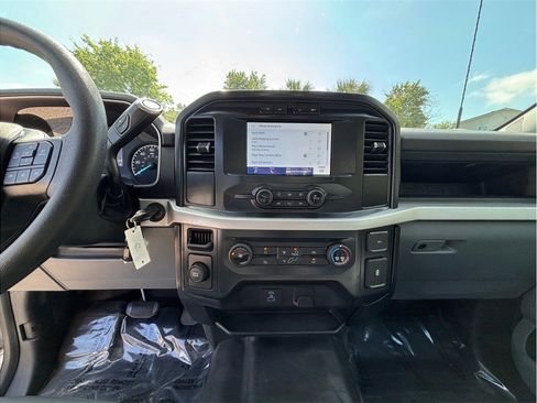 Used 2022 Ford F150 XL w/ Equipment Group 101A High RWD image 11