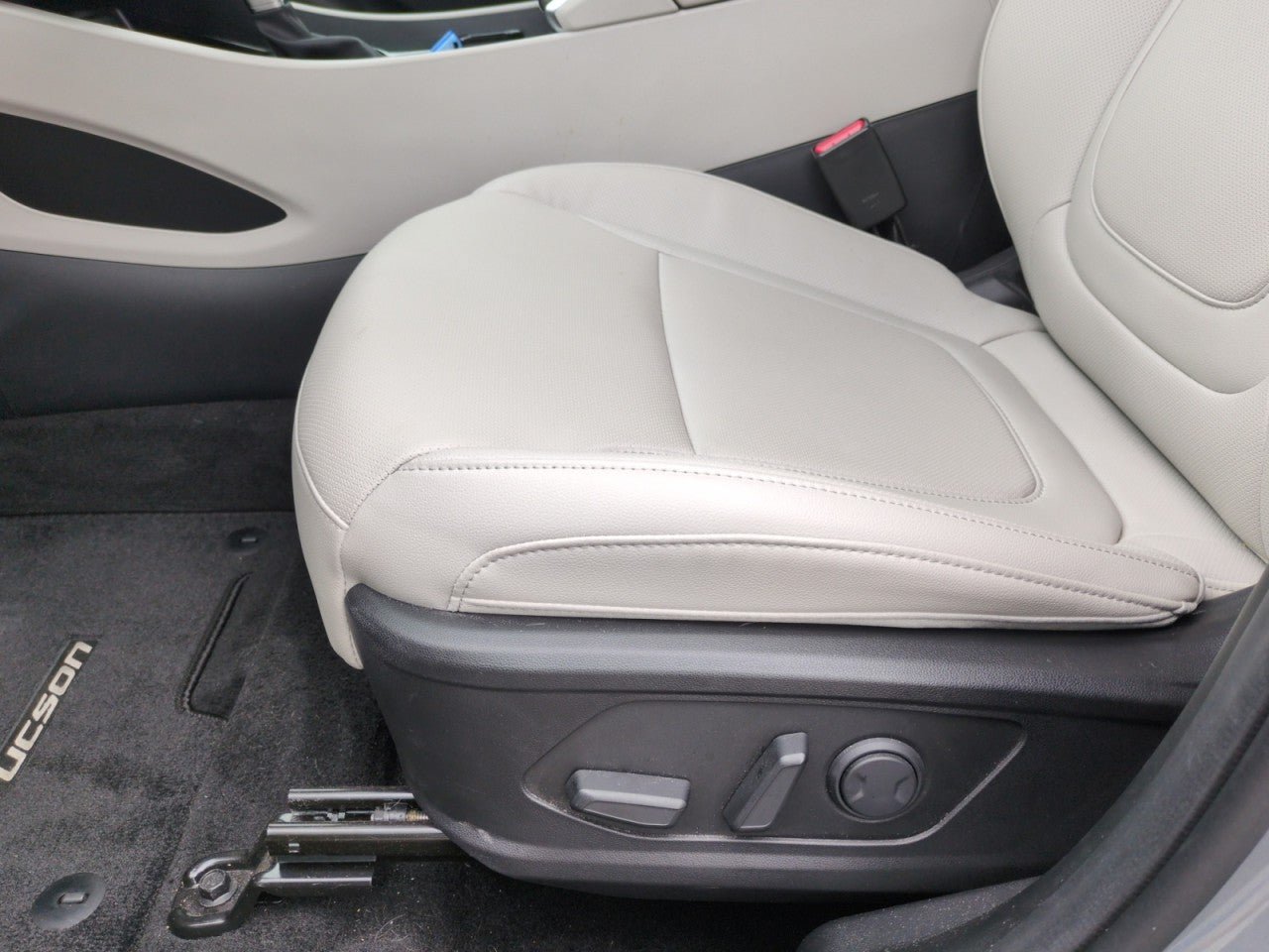 Used 2024 Hyundai Tucson SEL w/ Convenience Package FWD image 13