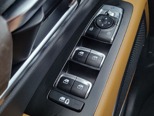 Certified 2022 Kia Telluride SX w/ Towing Package FWD image 21