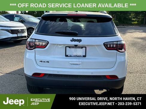 Used 2025 Jeep Compass Limited w/ Sun & Sound Group AWD/4WD image 3