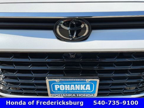 Used 2025 Toyota Grand Highlander AWD image 17