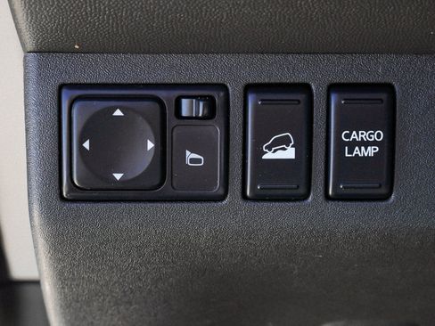 Used 2019 Nissan Frontier SV AWD/4WD image 18