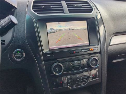 Used 2016 Ford Explorer XLT w/ Equipment Group 202A image 14