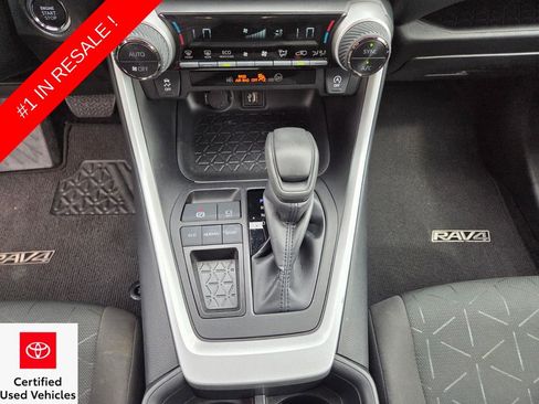 Used 2024 Toyota RAV4 XLE w/ Convenience Package image 28