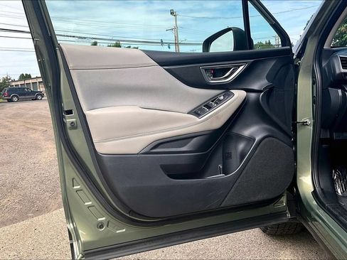 Used 2019 Subaru Forester Premium w/ All-Weather Package AWD/4WD image 22