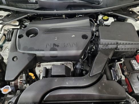 Used 2018 Nissan Altima 2.5 SR FWD image 30