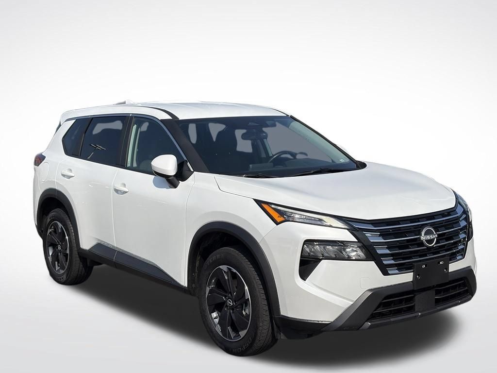 Used 2025 Nissan Rogue SV AWD/4WD image 2