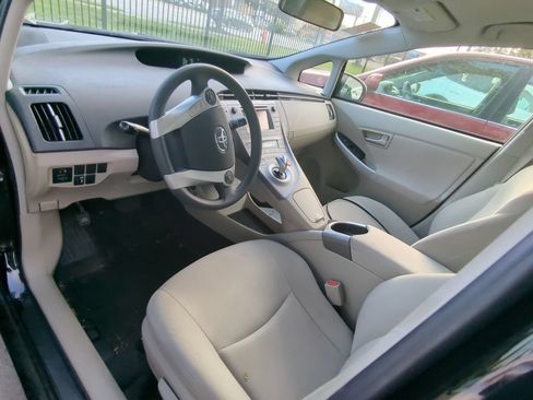 Used 2015 Toyota Prius Three FWD image 7
