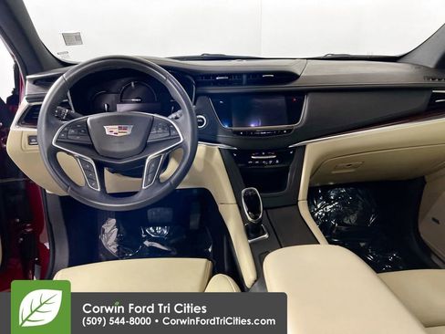 Used 2017 Cadillac XT5 Luxury w/ Driver Awareness Package FWD image 27
