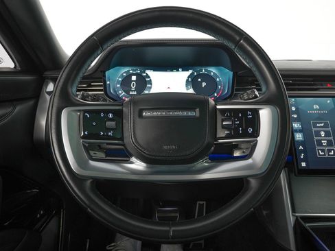 Used 2024 Land Rover Range Rover SV image 15