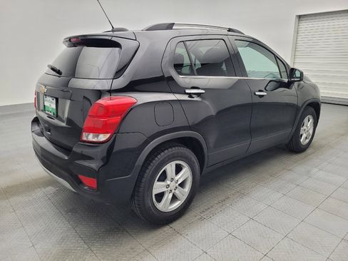 Used 2020 Chevrolet Trax LT w/ LT Convenience Package FWD image 9
