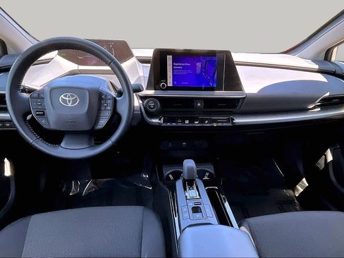 Used 2025 Toyota Prius LE FWD image 15