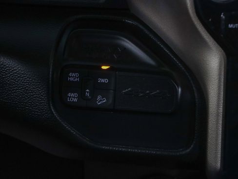 Used 2020 RAM 2500 Laramie image 21